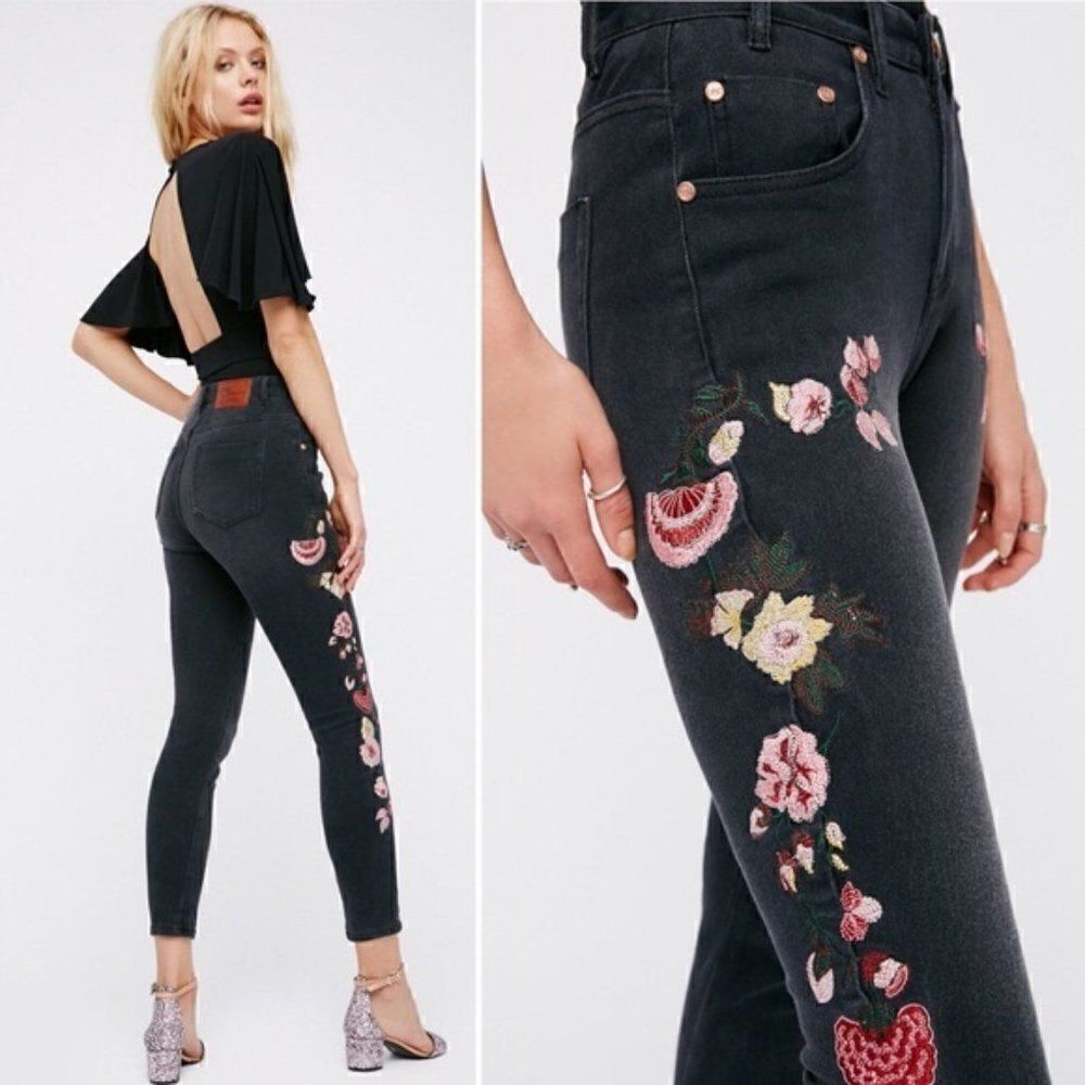 NWTâOne TeaspoonâEmbroideredâBirdâOfâParadiseâJeans